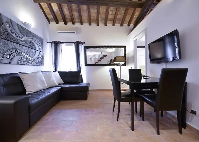 Ibernesi - Charming At The Forums * Roma
